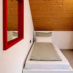 Апартаменты Moderne Business-wohnung Mit Naehe Messe & Flughafen Вендлинген-на-Неккаре