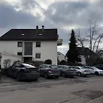 Moderne Business-wohnung Mit Naehe Messe & Flughafen